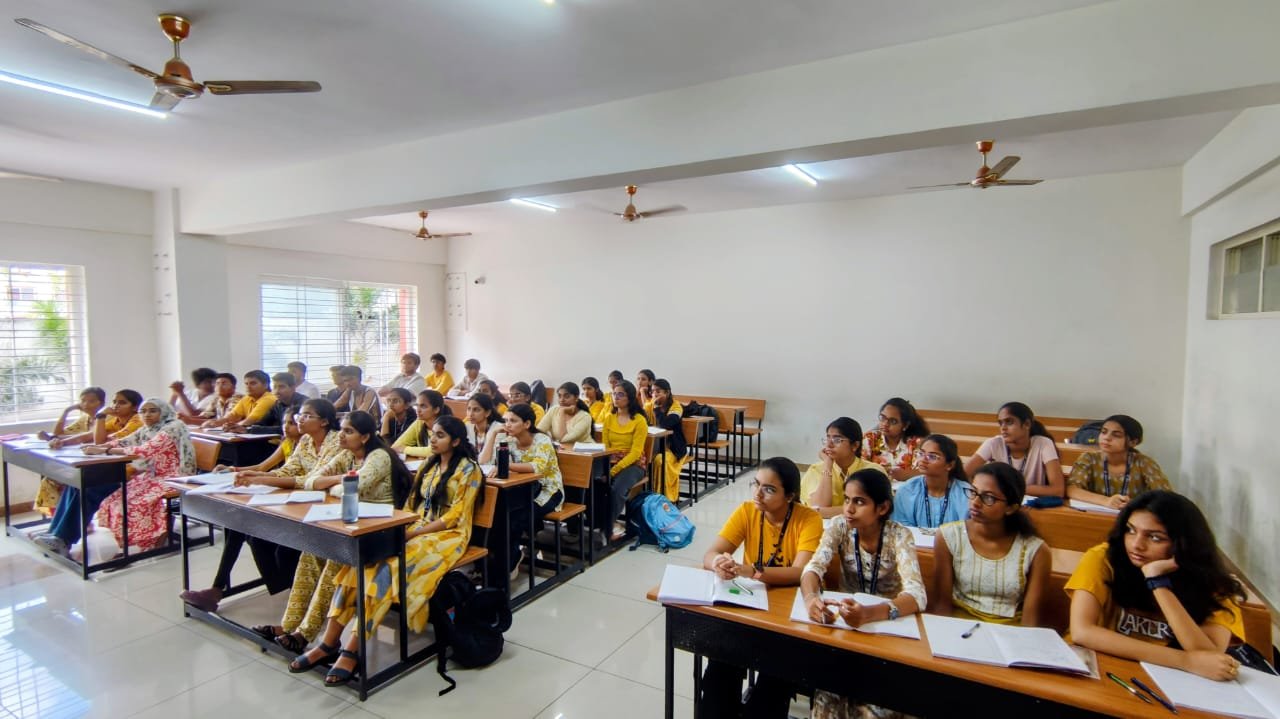 WhatsApp Image 2025-09-26 at 10.54.53_6987cf6d