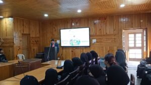 gov-degree-collage-13