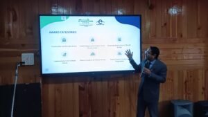 gov-degree-collage-30